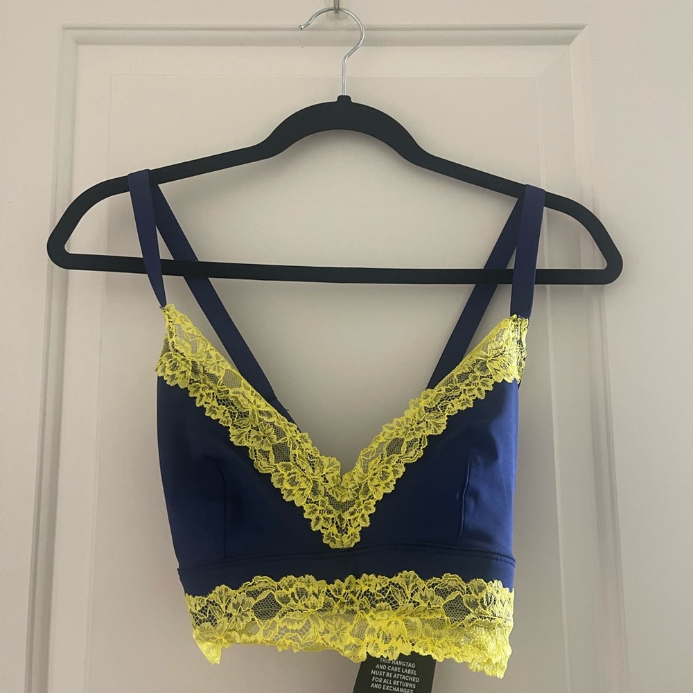 BRAND NEW SAVAGE X FENTY SPORT BRA